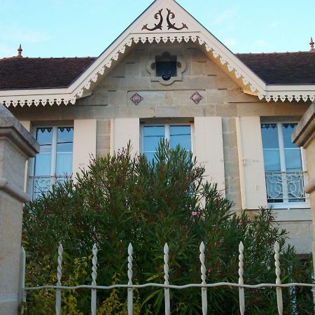 Saint-André-de-CubzacDomaine De Monein住宿加早餐旅馆 外观 照片